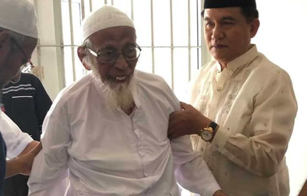 Trùm khủng bố Abu Bakar Bashir khi ra tù. (Nguồn: abc.net.au)