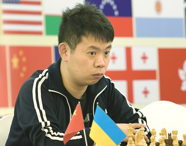 Hạt giống số 1 Wang Hao khẳng định đẳng cấp