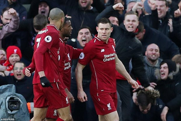 Liverpool tạm chiếm lại ngôi đầu Premier League.