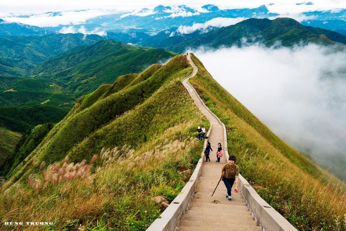 Top three most popular check-in points for young travelers in Vietnam
