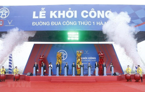 Delegates press button to kick-start construction on Formula One (F1) Hanoi Grand Prix racetrack in Hanoi