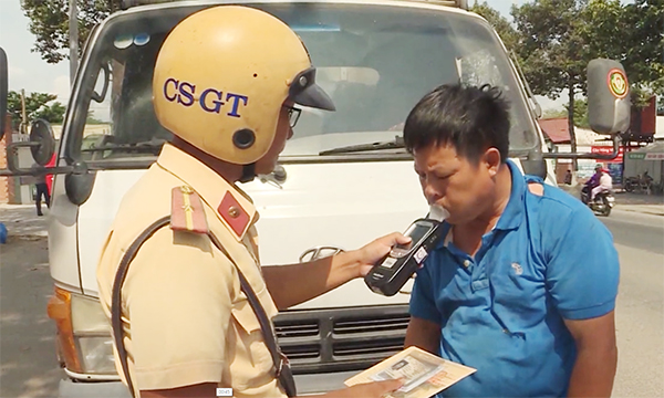 Tăng cường xử lý vi phạm nồng độ cồn trong dịp lễ 30/4 và 1/5