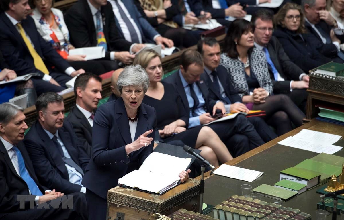 Thủ tướng Anh Theresa May phát biểu tại một phiên họp của Hạ viện ở London. (Ảnh: THX/TTXVN)
