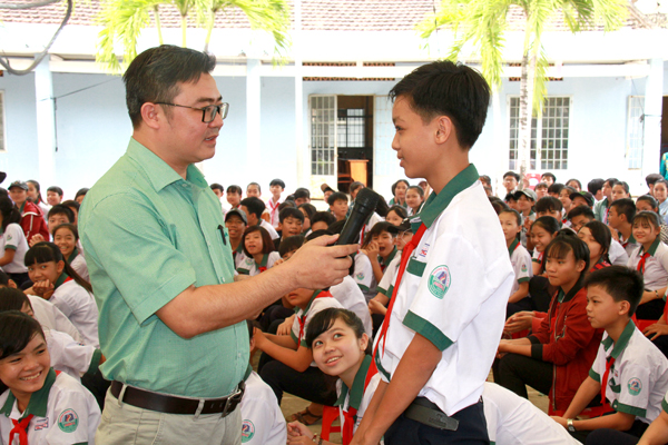 Đẩy mạnh hoạt động tư vấn tâm lý cho học sinh