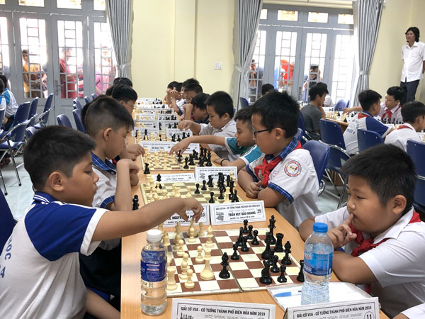 159 athletes compete in Bien Hoa chess and Chinese chess tourney