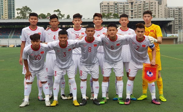 Vietnam finished second at the International U18 Football Tournament which wrapped up in Hong Kong on April 22 (Photo: vietnamnet.vn)