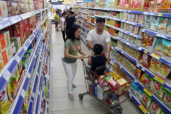 Shoppers get National Reunification Day promos