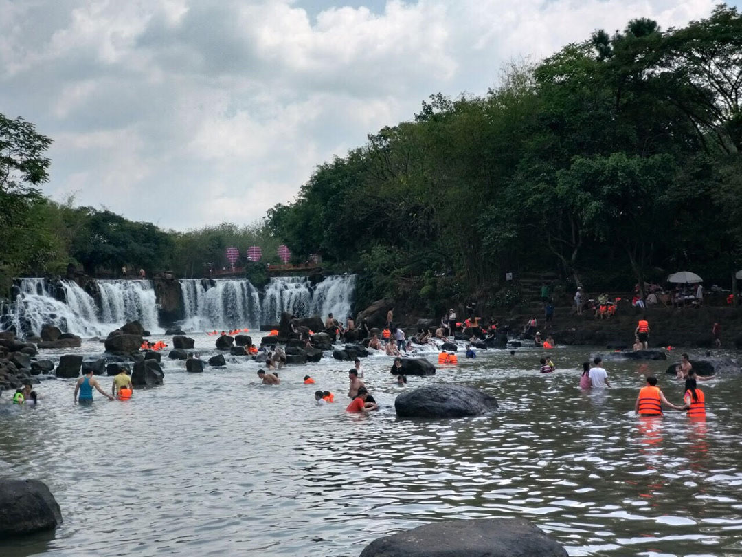 Dong Nai welcomes over 170,000 visitors during Liberation Day holiday