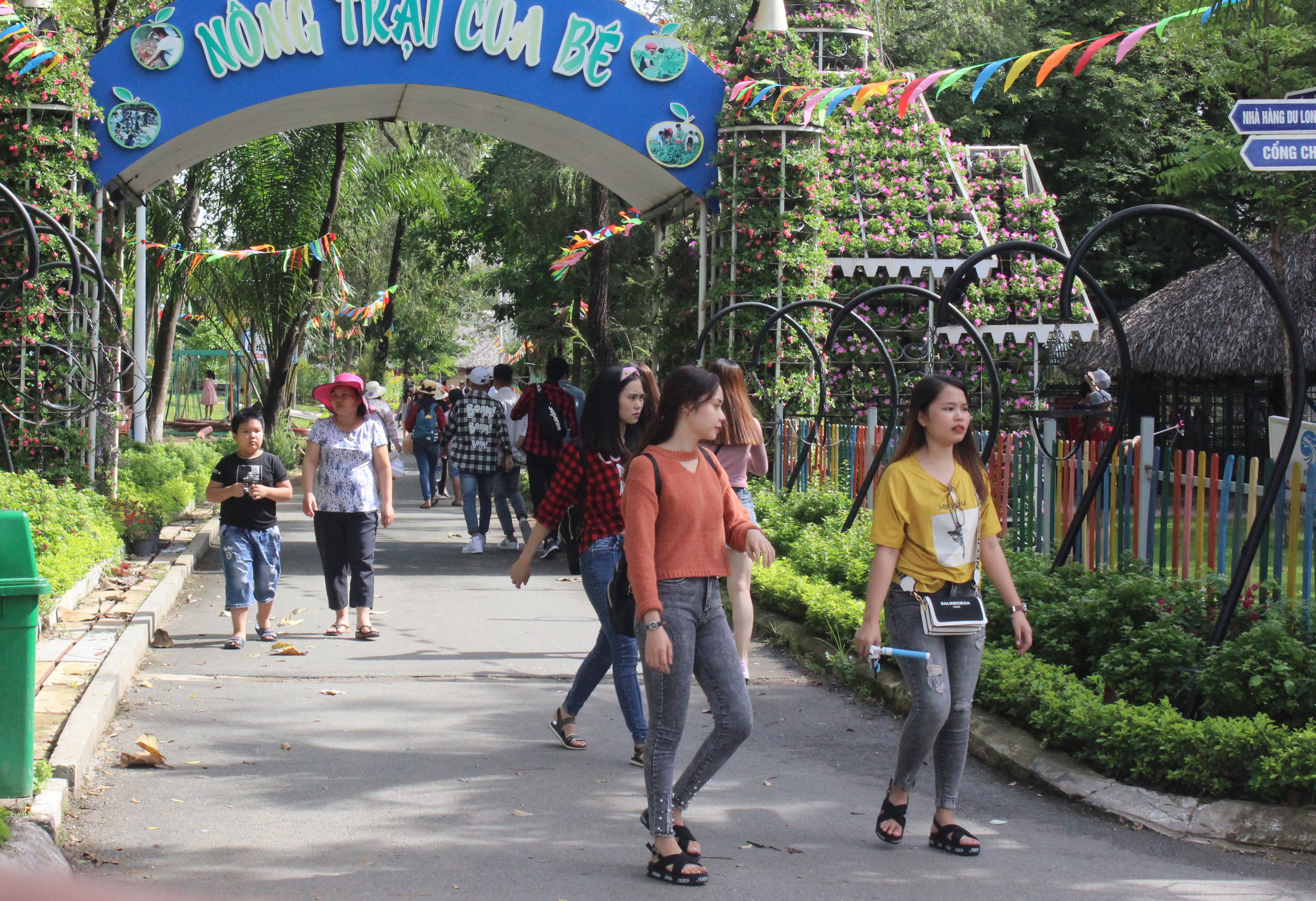 Dong Nai greets about 235,000 tourist arrivals during national holidays