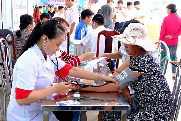 Coast Guard force launches community activities in Nhon Trach