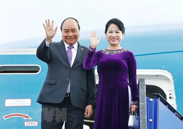 Prime Minister Nguyen Xuan Phuc and his spouse.