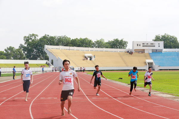Dinh Quan district wins Dong Nai Athletics Championships