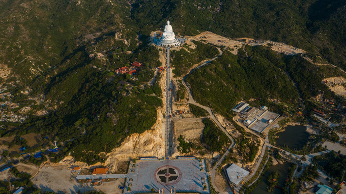 Linh Phong pagoda in Phu Cat district, located about 20km away from Quy Nhon city, attracts many pilgrims. It is home to a statue of Buddha that stands at 69 metres tall and is considered one of the largest in Southeast Asia