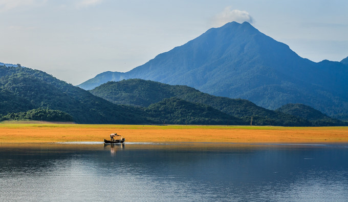 Ho Nui lake in An Nhon commune, Tuy Phuoc district, is another popular destination in in Quy Nhon for nature lovers