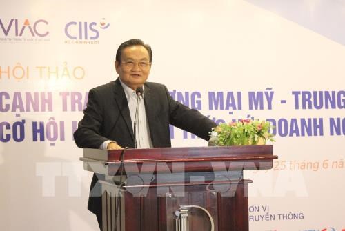 Vice Chairman of the Vietnam International Arbitration Centre (VIAC) Tran Du Lich speaks at the workshop