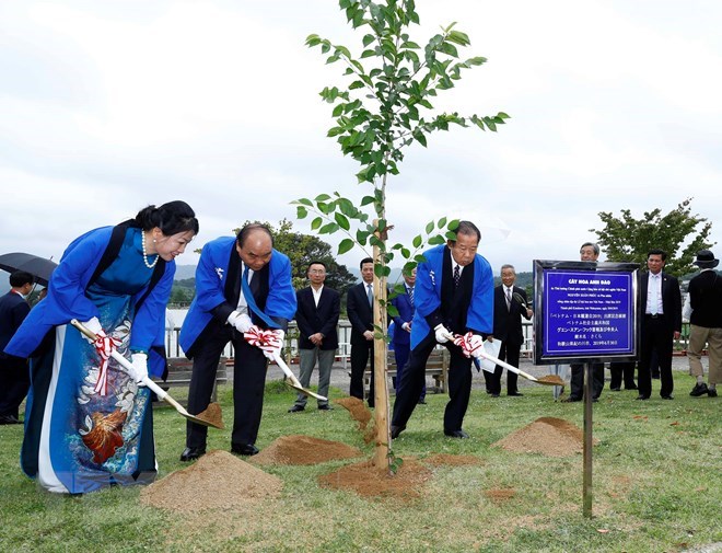 PM attends Japan – Vietnam lotus festival