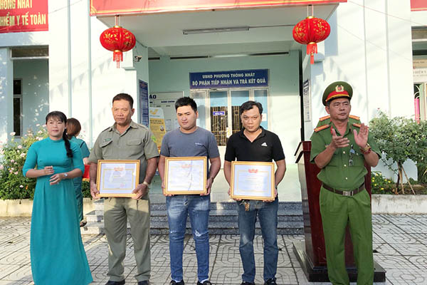 Tặng danh hiệu thi đua cho bảo vệ dân phố: Cần hướng dẫn cụ thể hơn