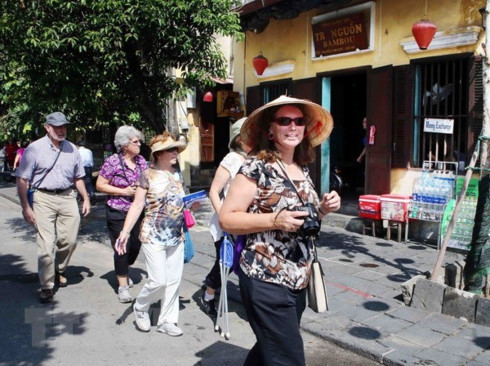 Vietnam strives to hit tourism target ahead of schedule