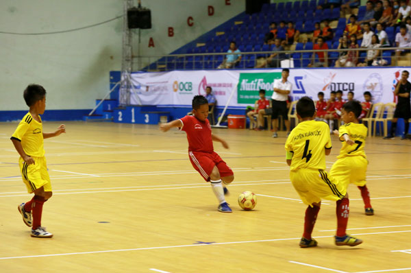 Bien Hoa and Trang Bom named for final of Dong Nai Newspaper Children Football Cup