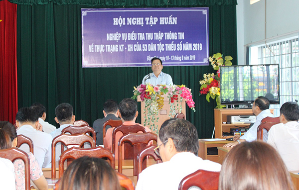Cục trưởng Cục Thống kê Nguyễn Xuân Quang phát biểu khai mạc hội nghị tập huấn