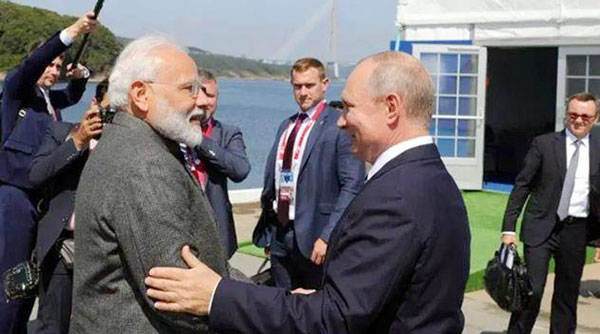 Tổng thống Nga Vladimir Putin và Thủ tướng Ấn Độ Narendra Modi