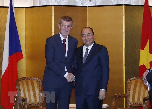 Thủ tướng Nguyễn Xuân Phúc hội kiến Thủ tướng Cộng hòa Séc Andrej Babis. (Ảnh: Thống Nhất/TTXVN)