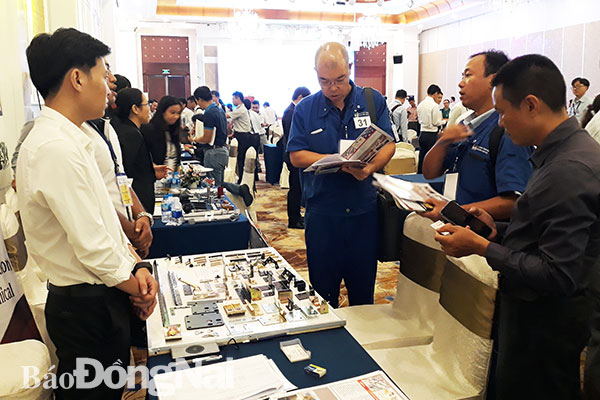 Các doanh nghiệp Việt Nam - Nhật Bản tìm kiếm cơ hội giao lưu, hợp tác tại hội nghị giao thương. Ảnh: V.Thế