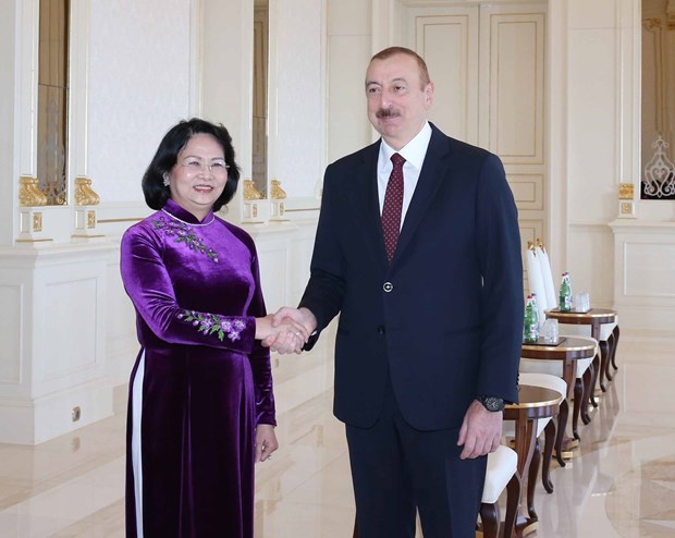 Phó Chủ tịch nước Đặng Thị Ngọc Thịnh và Tổng thống Azerbaijan Ilham Aliyev. (Ảnh: Phương Hoa/TTXVN)