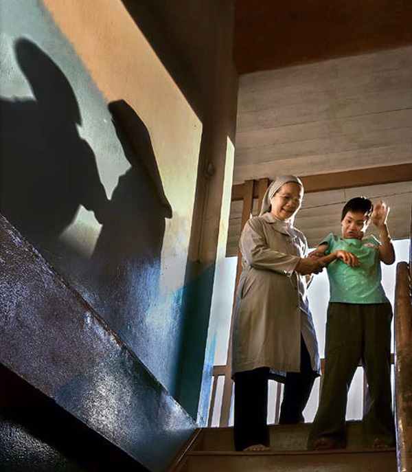 Photographer Huu Thiet wins special prize at int'l artistic photo contest