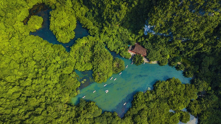   A bird-eye's view of Tran Temple, which is related to the history of Hoa Lu ancient capital