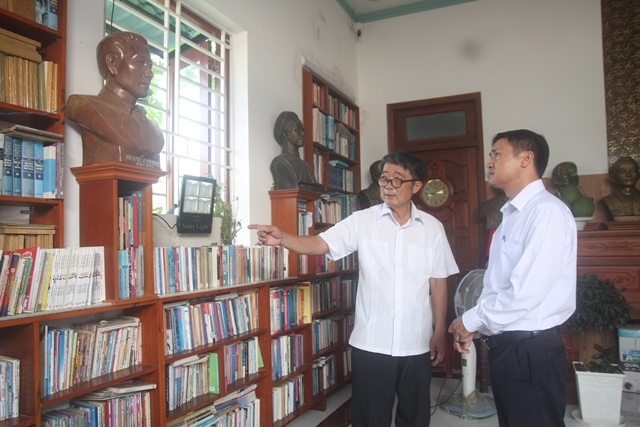 Special library at isles along Dong Nai River