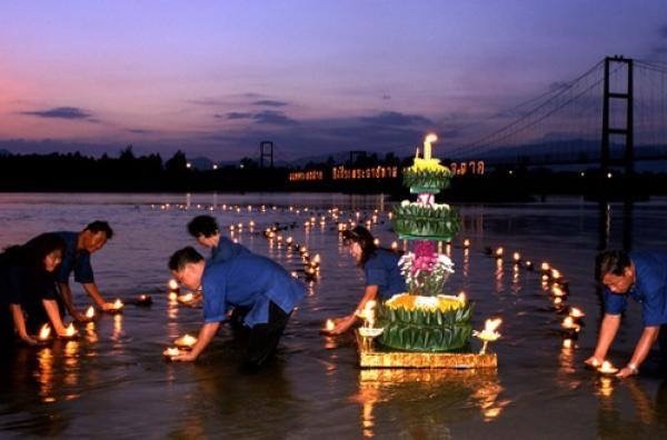 Thailand's Loi Krathong festival celebrated in Dong Nai