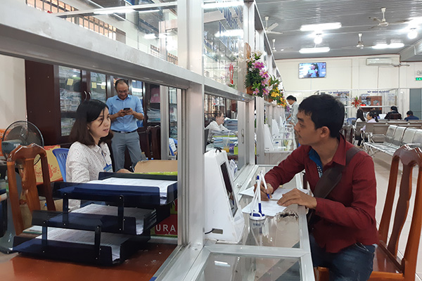 Chùm tin chính trị