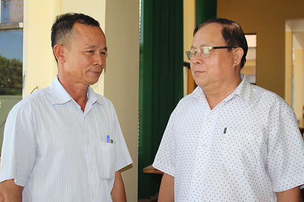 Người trưởng ấp gương mẫu