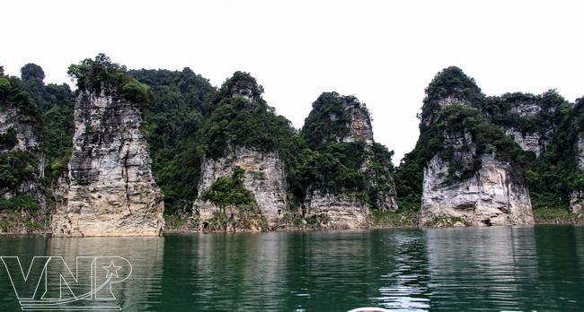 Na Hang Lake a smaller version of Ha Long Bay