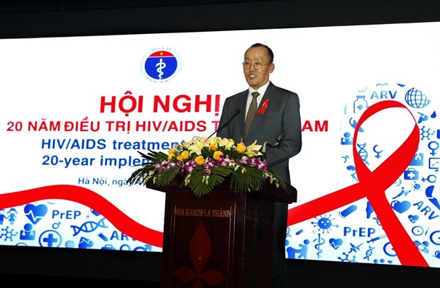 WHO Representative in Vietnam Kidong Park addresses the conference in Hanoi on December 4 (Photo: VNA)