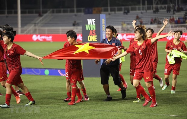  Vietnam’s women football team became champions at  SEA Games 30 (Photo: VNA)