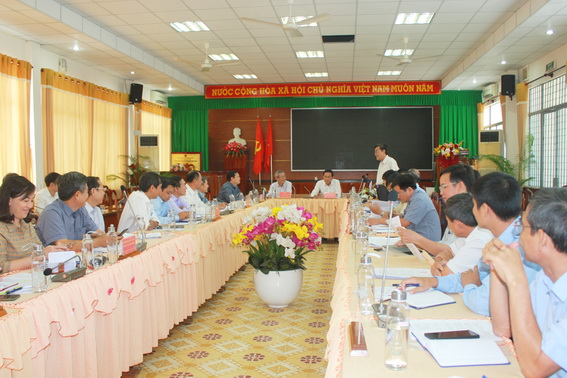 Phó chủ tịch UBND Võ Văn Chánh chủ trì buổi làm việc