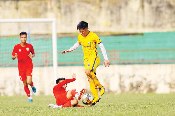 Cựu tuyển thủ U.19 Việt Nam - Đặng Văn Lăm được kỳ vọng sẽ thay thế vị trí mà Khắc Ngọc để lại