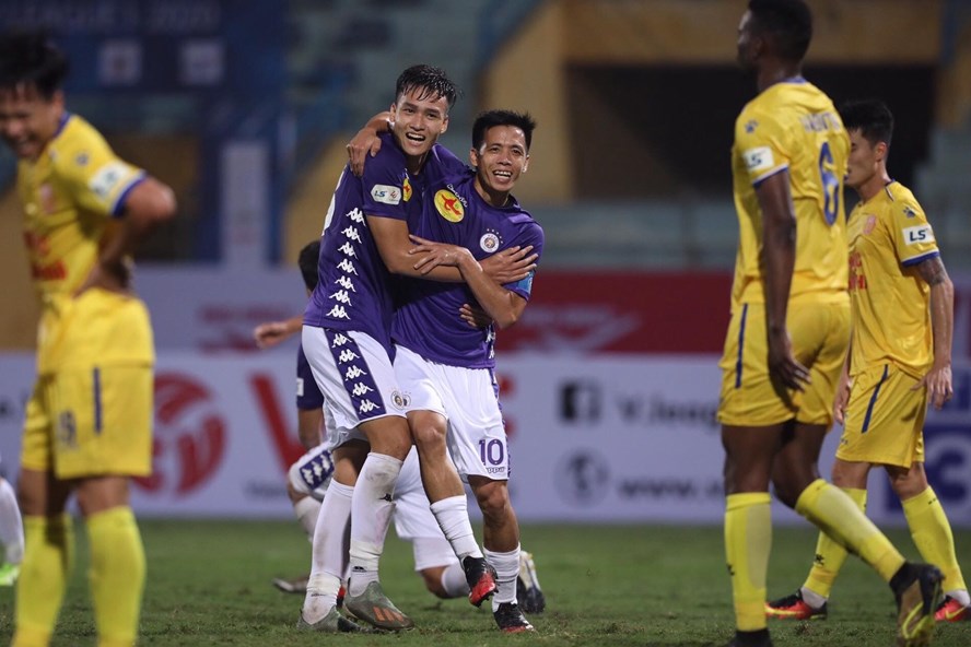 V.League 2020 tiếp tục diễn ra trên sân không khán giả. (Ảnh: Hải Đăng - Lao Động)