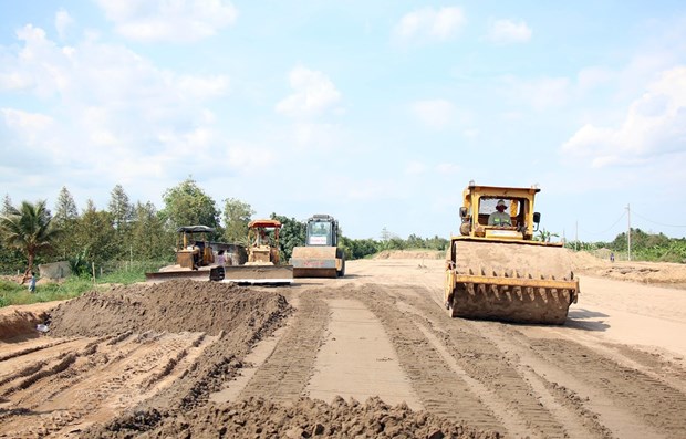 The Dong Nai People’s Committee suggested widening the road from four to 10-12 lanes to solve traffic jam.