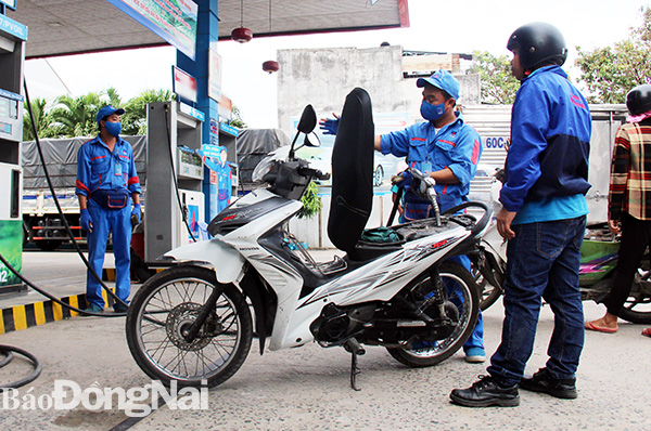 Petrol prices sharply fall