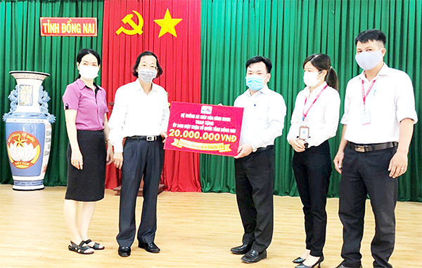 Over VND13.7 bln raised to support COVID-19 prevention