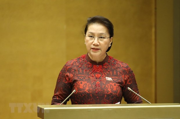 NA Chairwoman Nguyen Thi Kim Ngan speaks at the session.