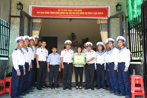 Naval Region 2 Command presents houses to needy servicemen