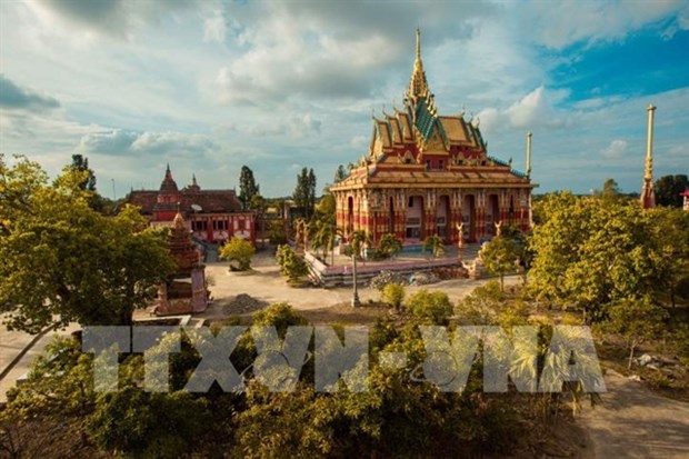 The Pagoda’s roof contains several layers overlaying each other, forming a sharp top similar to that of a tower (Photo: VNA)