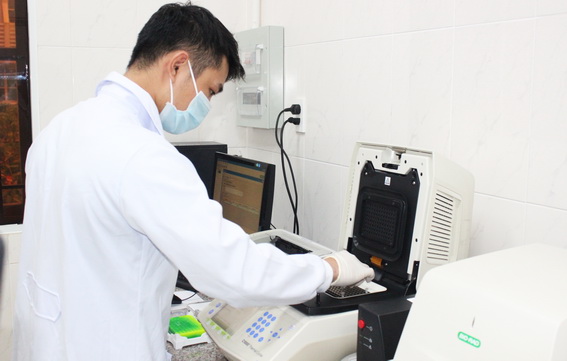 Xét nghiệm virus SARS-CoV-2 tại Trung tâm Kiểm soát bệnh tật tỉnh