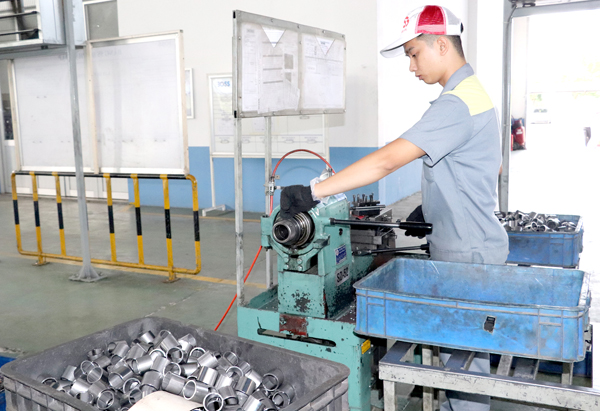 Sản xuất thiết bị máy móc xuất khẩu tại Công ty TNHH Boss ở Khu công nghiệp  Sông Mây (H.Trảng Bom). Ảnh: K.Minh