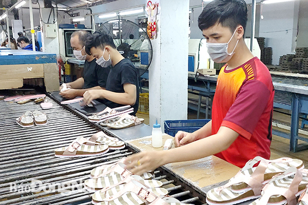 Footwear reports trade surplus of over $2.3b