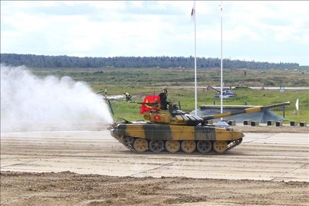 A tank of the Vietnamese team (Photo: VNA)